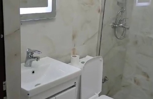 Vlore Apartment | Osmenaj Studios - Seaside Comfort in Vlore