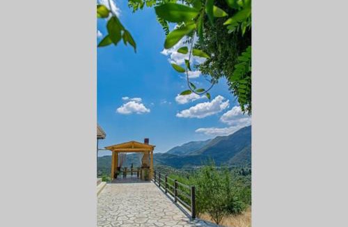 Spanokhorion House | Ostria House