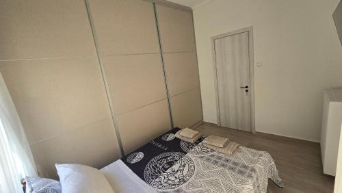 Petralona Apartment | Ovelix apartment