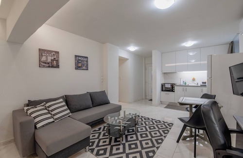 Palaio Faliro Apartment | Paleo Faliro Gardenbay