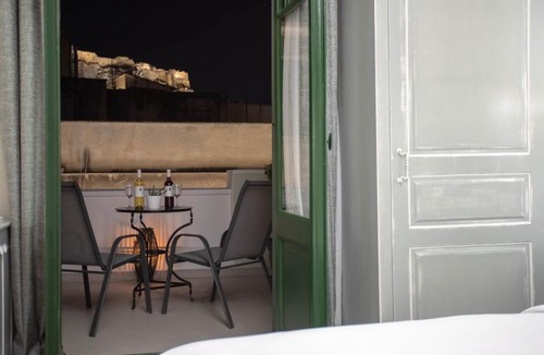 Plaka Hotel | Pandrosos Divine Suites