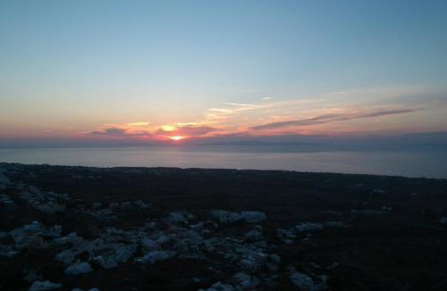Finikia Apartment | Panorama Oia Apartments