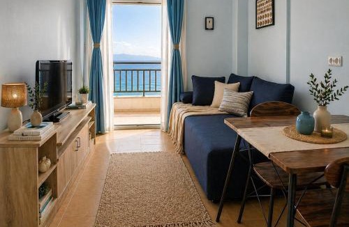 Nea Fokaia House | Panoramic Sea View Apartment