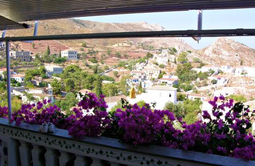 idhra House | Panoramic Views Home in Hydra, Greece