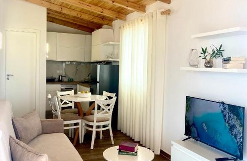 Aliko Apartment | Panoramic Views of Saranda