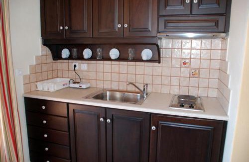Patitiri Apartment | Pansion Nikos