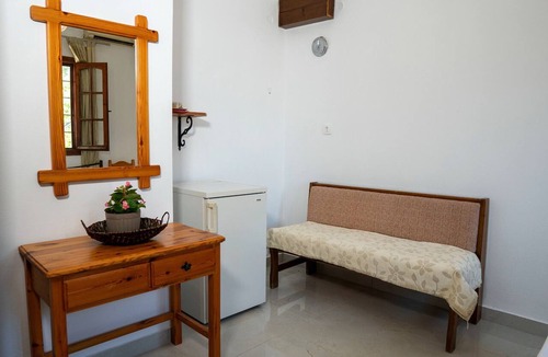 Agios Dimitrios House | Paradeisos Double Room (1)