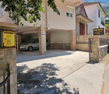 Skaljari Apartment | Paradise Bay Apartments
