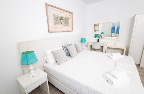 Chrisopigi Apartment | Paradise Place Sifnos