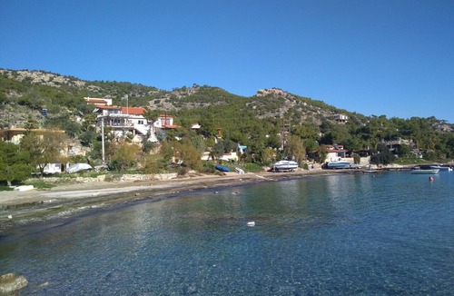 Salamis House | PARADISE SEA - VACATION HOUSE FIRST LINE AT THE SEA
