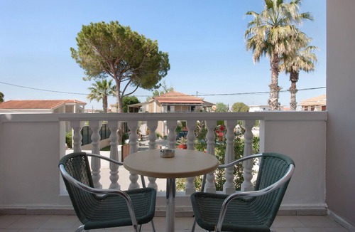 Agrilia Apartment | Paradise Zante Superior Studio 5 with Shared Pool & Wi-Fi