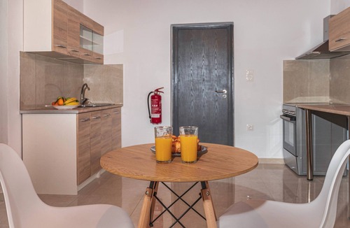 Kremasti House | Paradisi Sea Escape near the Beach