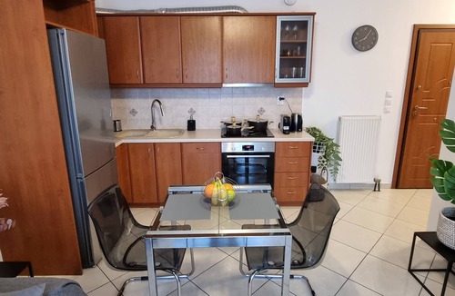 Keratsini-Drapetsona Apartment | ParkView - PS4. Next to the Metro, the Piraeus Port and Lipasmata Festival Park!