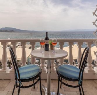 Koroni House | Parthenon Rooms