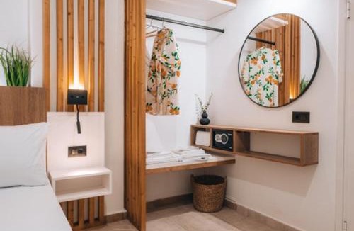 Zakynthos Town Apartment | Parva Domus