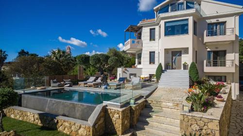 Zakynthos Town Villa | Pasithea Elegant Villa