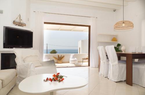 Skala Apartment | Patmos Sunshine Houses - Quiet Stay, 5-min Walk to Skala Square