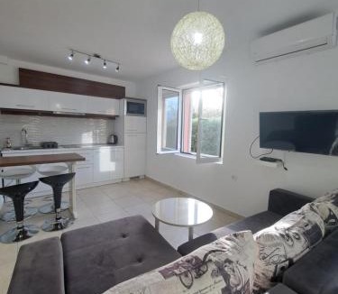 Lepetane Apartment | Paunovic Apartments