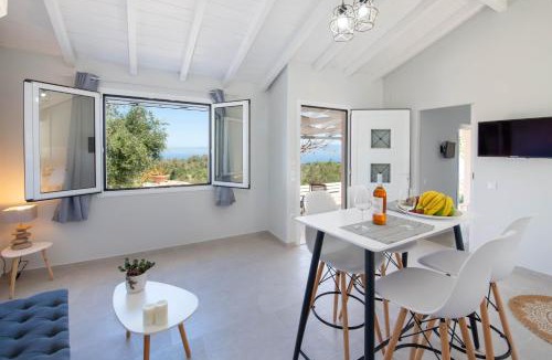 Kourteika Apartment | Paxos Couple House by Konnect