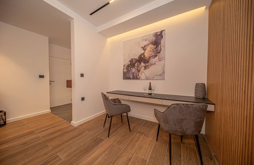 Bar Apartment | peaceful , friendly property close to the beach