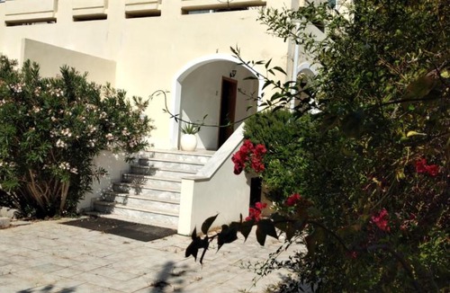 Saronikos Apartment | Peaceful oasis