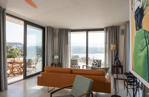 Plaka Villa | PENINSULA. Unique villa on the edge of the Plaka coast of Almyrida.