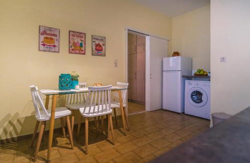 Apollonia Apartment | Penny's Apartment