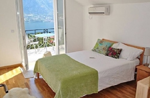 Prcanj Apartment | Penthouse Apartment with Stunning Views