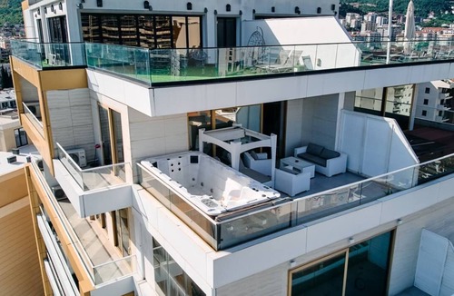 Rozino Apartment | Penthouse sea view with pool on terrace
