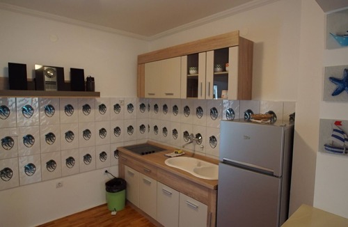 Donji Stoliv Apartment | Penthouse Stoliv Up to 8 beds 2:nd floor Jetty/Beach 5m to sea Door2Door