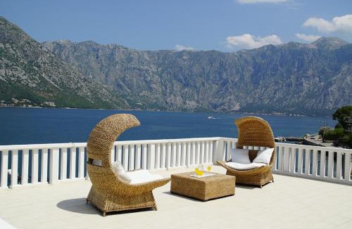 Donji Stoliv Apartment | PENTHOUSE STOLIV Villa located 5 meters from the sea SPA-Pool Exclusive Terrace,Private Jetty Sunbeds, Pebble Beach, Secluded location Total area 375m2 at your disposal