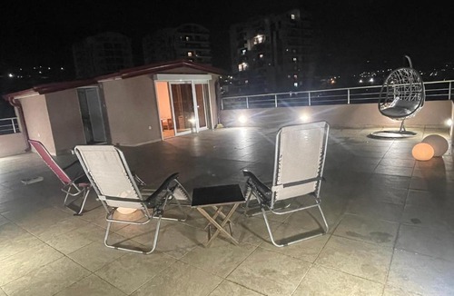 Burtaisi Apartment | Penthousewohnung