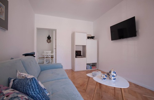Prijevor Apartment | Perfect 1-bedroom apartment with AC in charming Budva