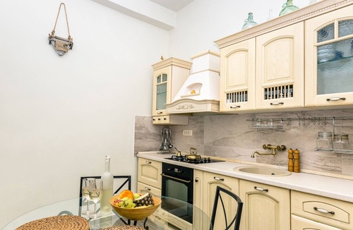 Perast Apartment | Perfetto Perasto Residence - idyllic seaside escape with a jacuzzi inside