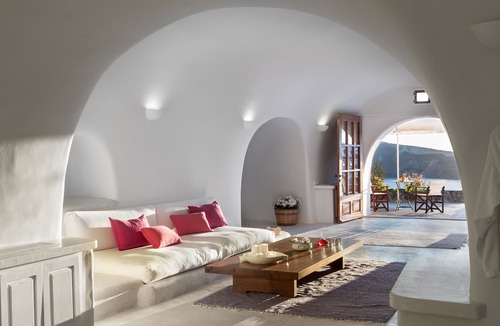 Oia Hotel | Perivolas