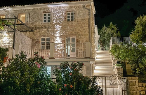 Rezevici House | Perla di Pietra - Authentic stone house in a beautiful Mediterranen village