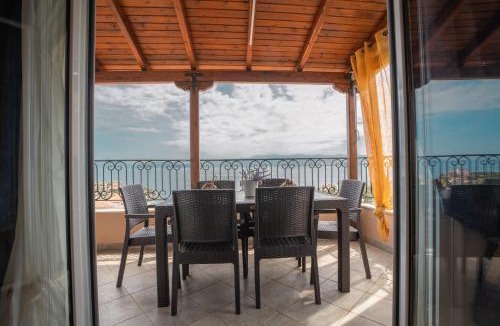 Volos House | Persephone's Dream View