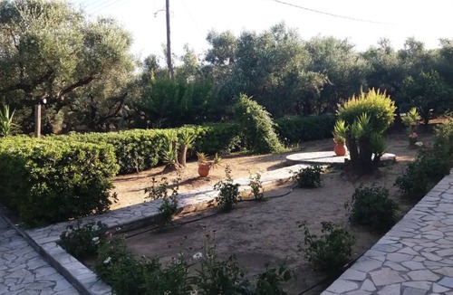 Agrilia Apartment | Pet-Friendly Studio Apartment Aquarius 2 with Balcony & Wi-Fi