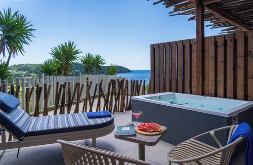 Agia Paraskevi Hotel | Petra Nera Skiathos