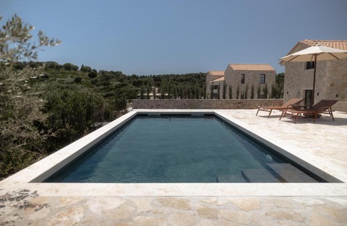 Meganisi Apartment | Pharus Boutique Villa in Meganisi with Private Pool & Sea View