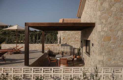 Meganisi Apartment | Pharus Boutique Villa in Meganisi with Private Pool & Sea View
