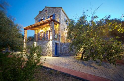 Platrithias Villa | Pilikas Luxury Villas
