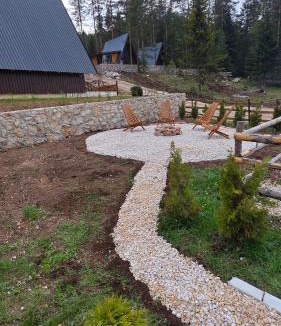 Zabljak Ski Chalet | Pine forest-Black