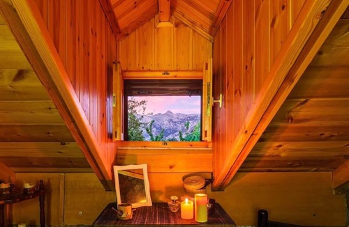 Artemisia Ski Chalet | Pine Forest Chalet 1400m | Cinema & Fireplace