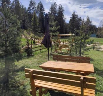 Zabljak Ski Chalet | Pine forest-White