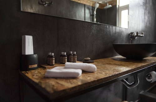 Piraeus House | Piraeus Premium Suites