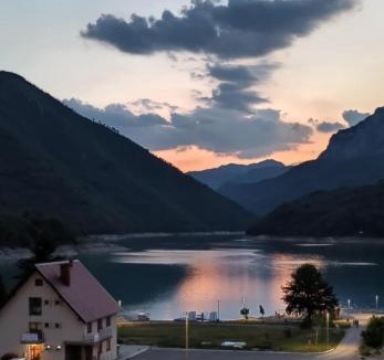 Pluzine Apartment | Piva lake