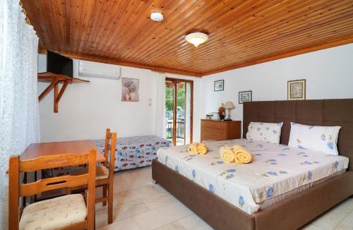 Kinyra Apartment | Plane TREE
