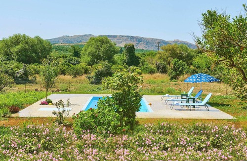 Apokoronas House | Platanos Stone House I With Shared Pool