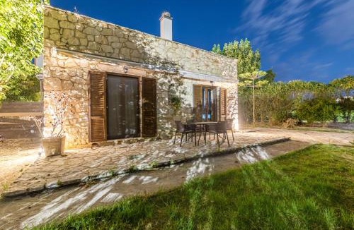 Vanato Apartment | Platanus Inn Villa by "elite"